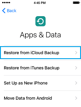 iPhoneのアプリとデータ画面で、iCloudバックアップから復元するオプションが表示される。