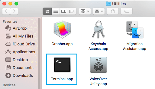 Macのユーティリティフォルダ内のTerminal.app